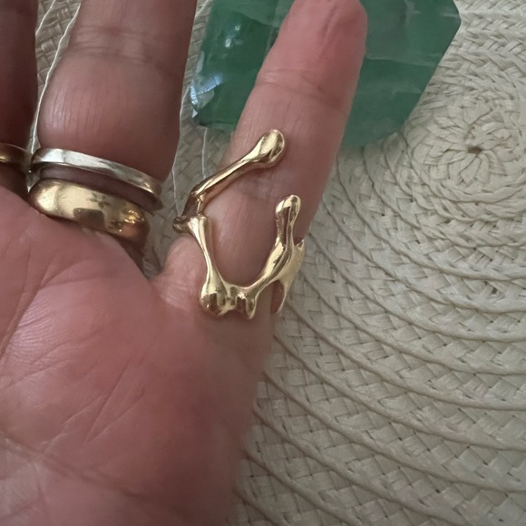 Abstract Artisan Handmade Modernistic Gold Women's Ring - Picture 4 of 8
